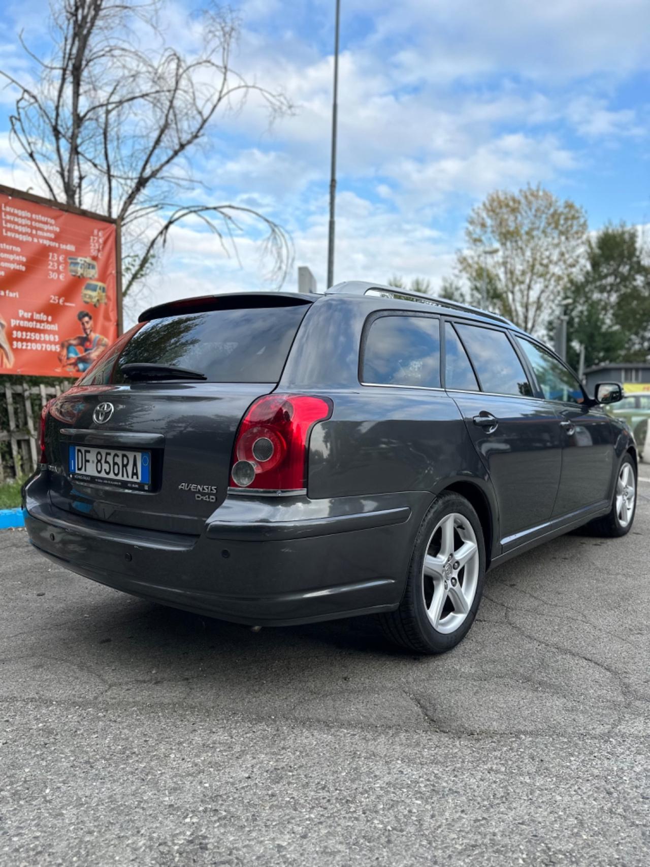 Toyota Avensis 2.0 D-4D 16V Station Wagon