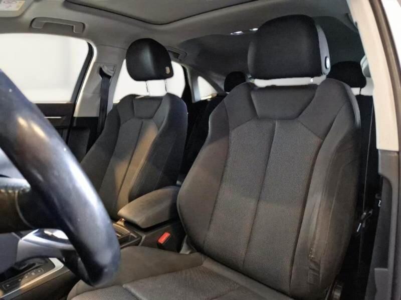 Audi Q3 35 TDI S tronic Business plus