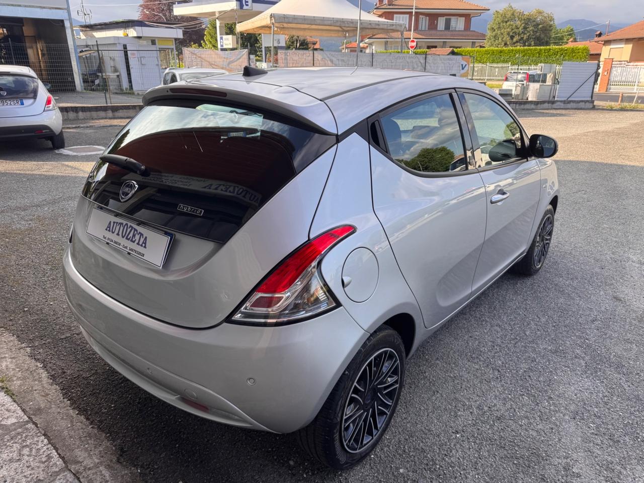 Lancia Ypsilon 1.0 Hybrid Gold
