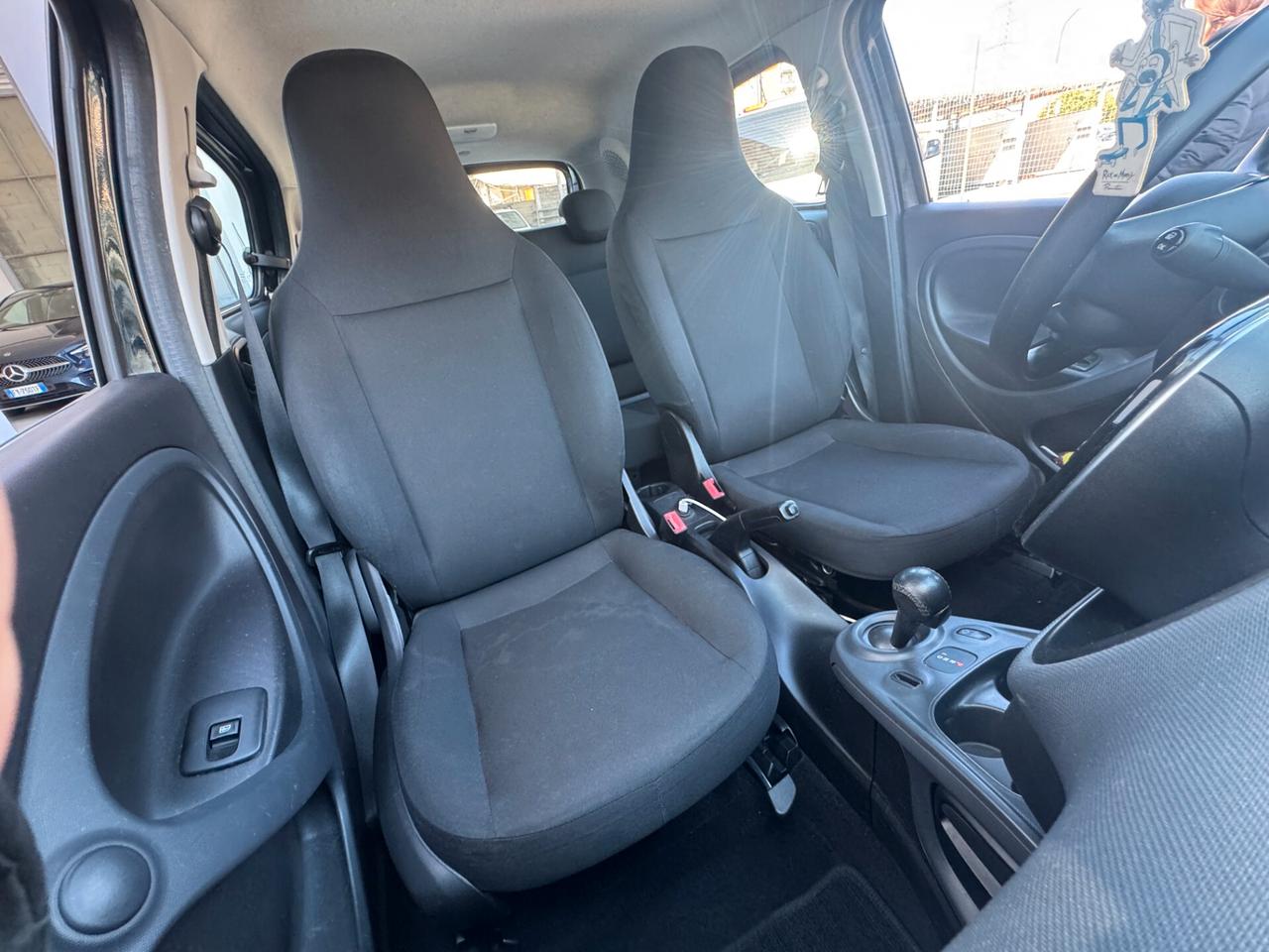 smart forFour 1.0 Youngster 71cv twinamic **NEOPATENTATI**