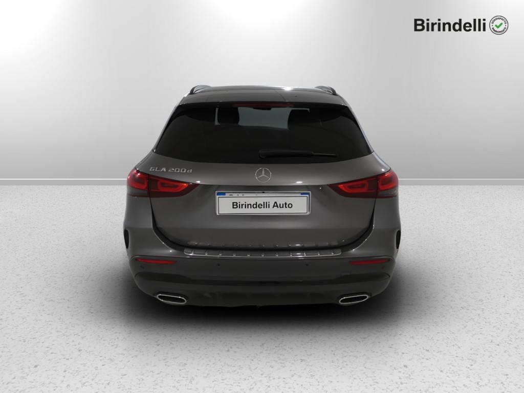 Mercedes-Benz GLA (H247) - GLA 200 d Automatic Premium