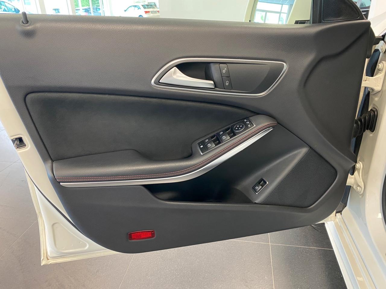 Mercedes-benz CLA 200 CLA 200 CDI Automatic Premium AMG TETTO