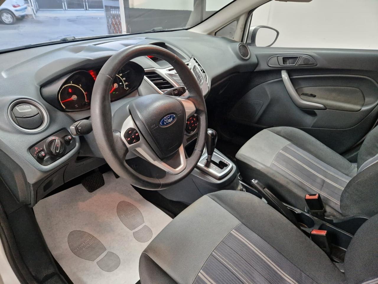 Ford Fiesta 1.4 AUTOMATICA