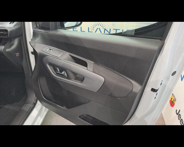 FIAT Doblo Passo Corto 1.5 d 100cv VERSIONE VETTURA