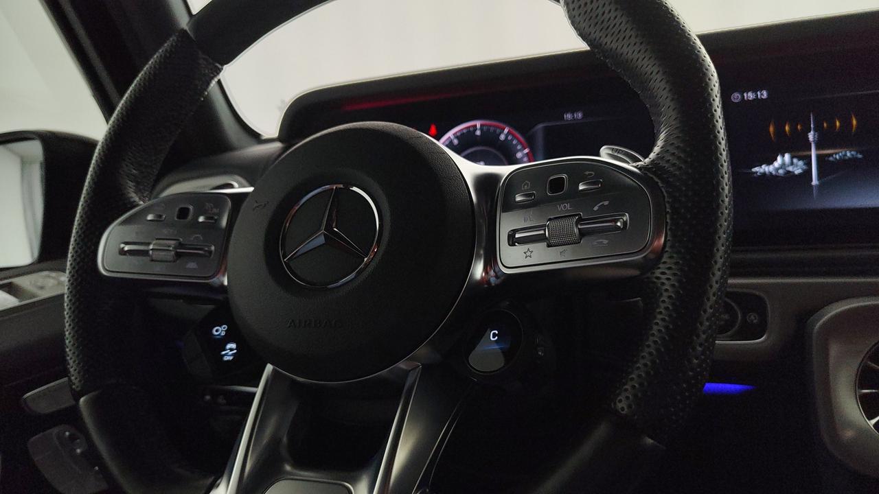 Mercedes-Benz G AMG 63 585cv auto