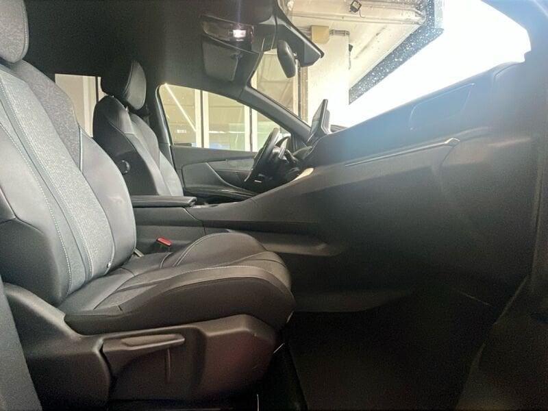 Peugeot 3008 BlueHDi 130 S&S EAT8 Allure