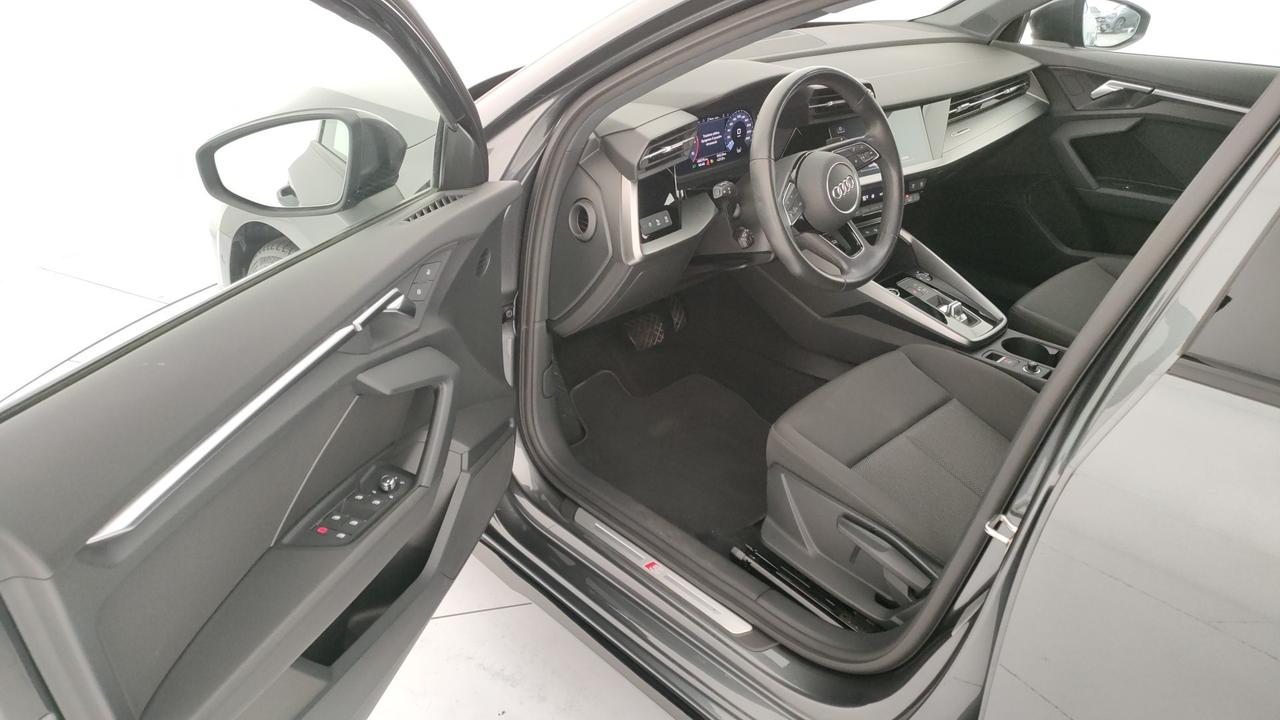 AUDI A3 Sportback 30 2.0 tdi S line edition s-tronic