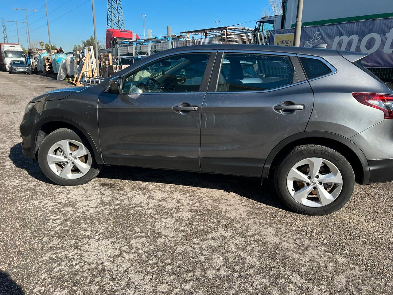 Nissan Qashqai 1.5 dCi 115 CV Business