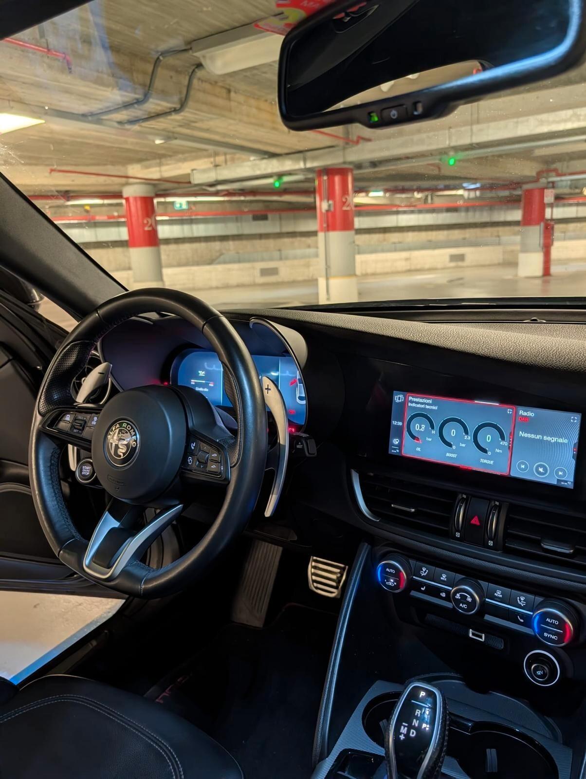 Alfa Romeo Giulia 2.2 Turbodiesel 210 CV AT8 AWD Q4 Veloce