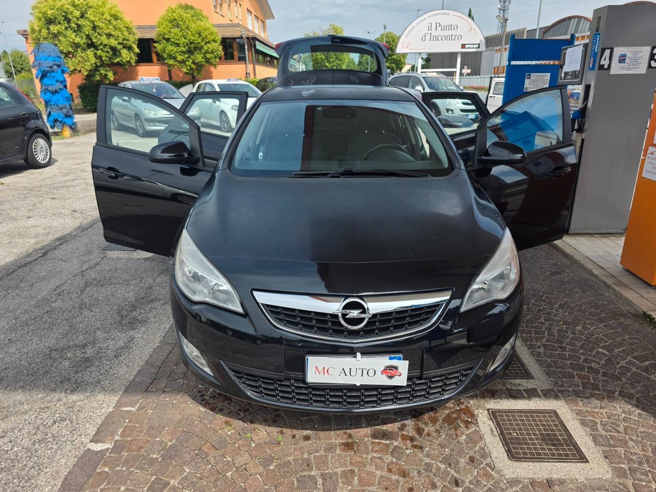 Opel Astra 1.4 100CV 5 porte GPL con 236.000km Neopatentati ok