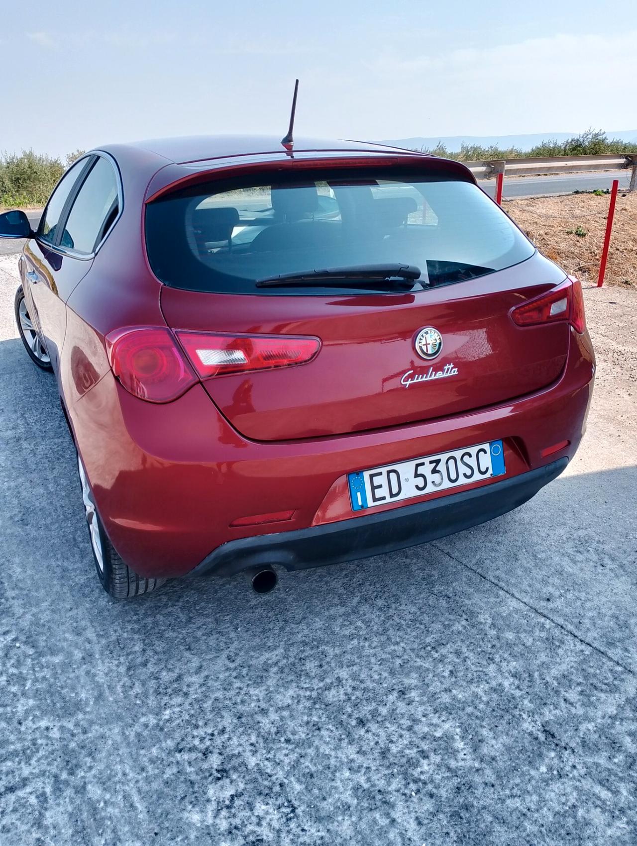 Alfa Romeo Giulietta 1.6 JTDm-2 105 CV Distinctive