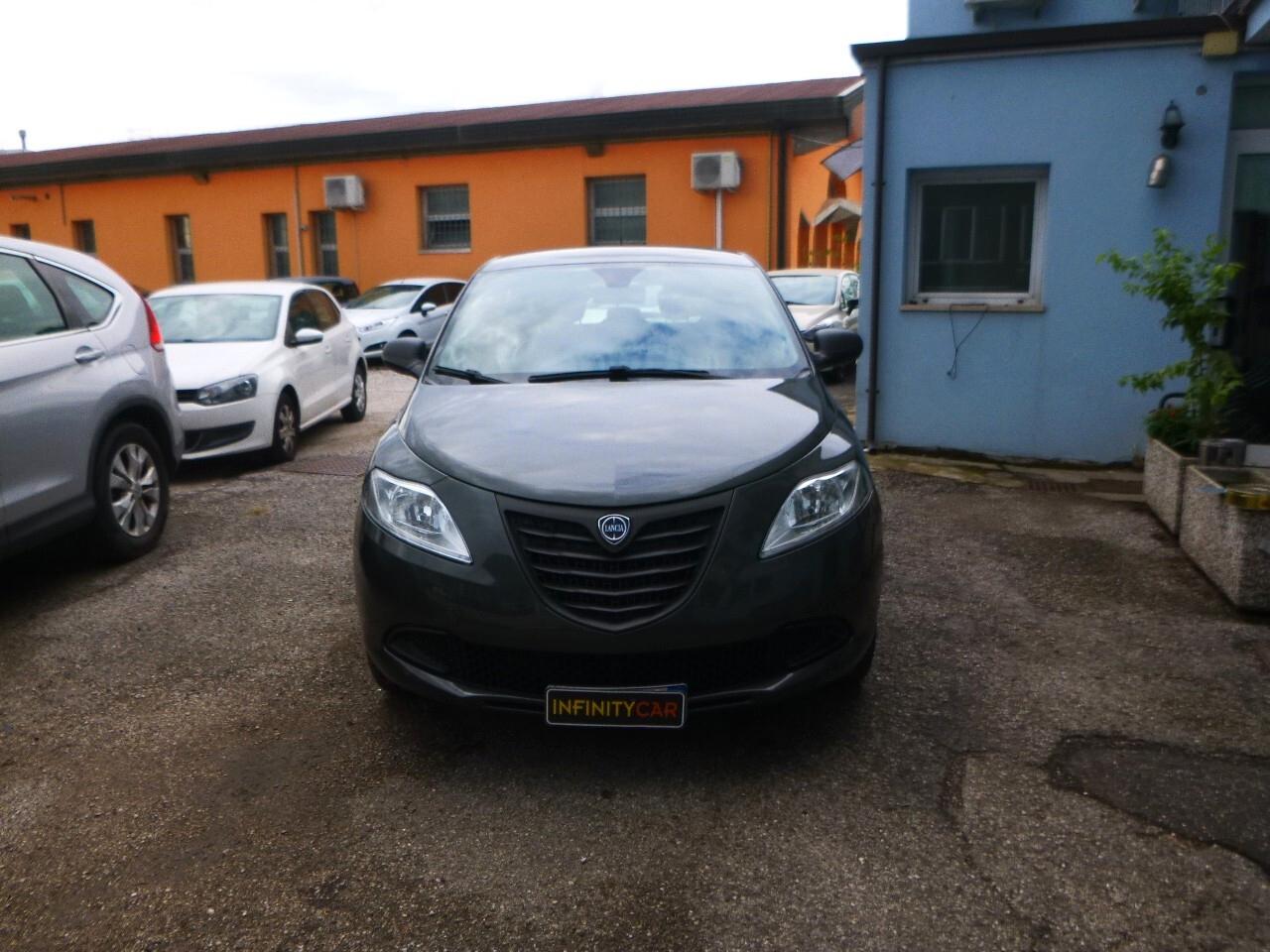 Lancia Ypsilon 1.2 69 CV 5 porte Elefantino,NEOPATENTATI