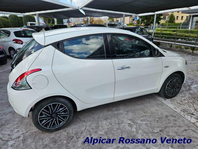 LANCIA Ypsilon 1.2 69 CV 5 porte GPL Ecochic Gold