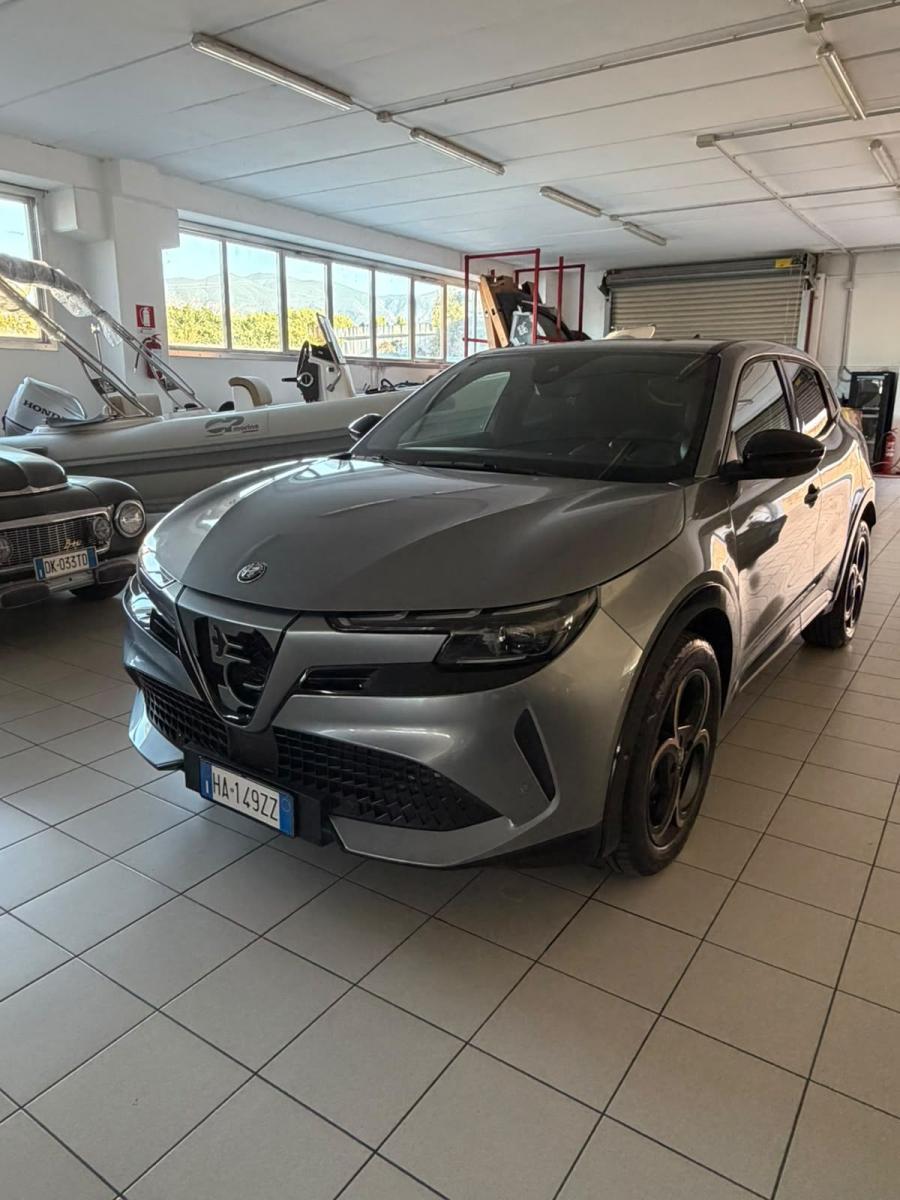 ALFA ROMEO - Junior - MY25 Q4 INTENSA 1.2 145CV HYBRID EDCT6
