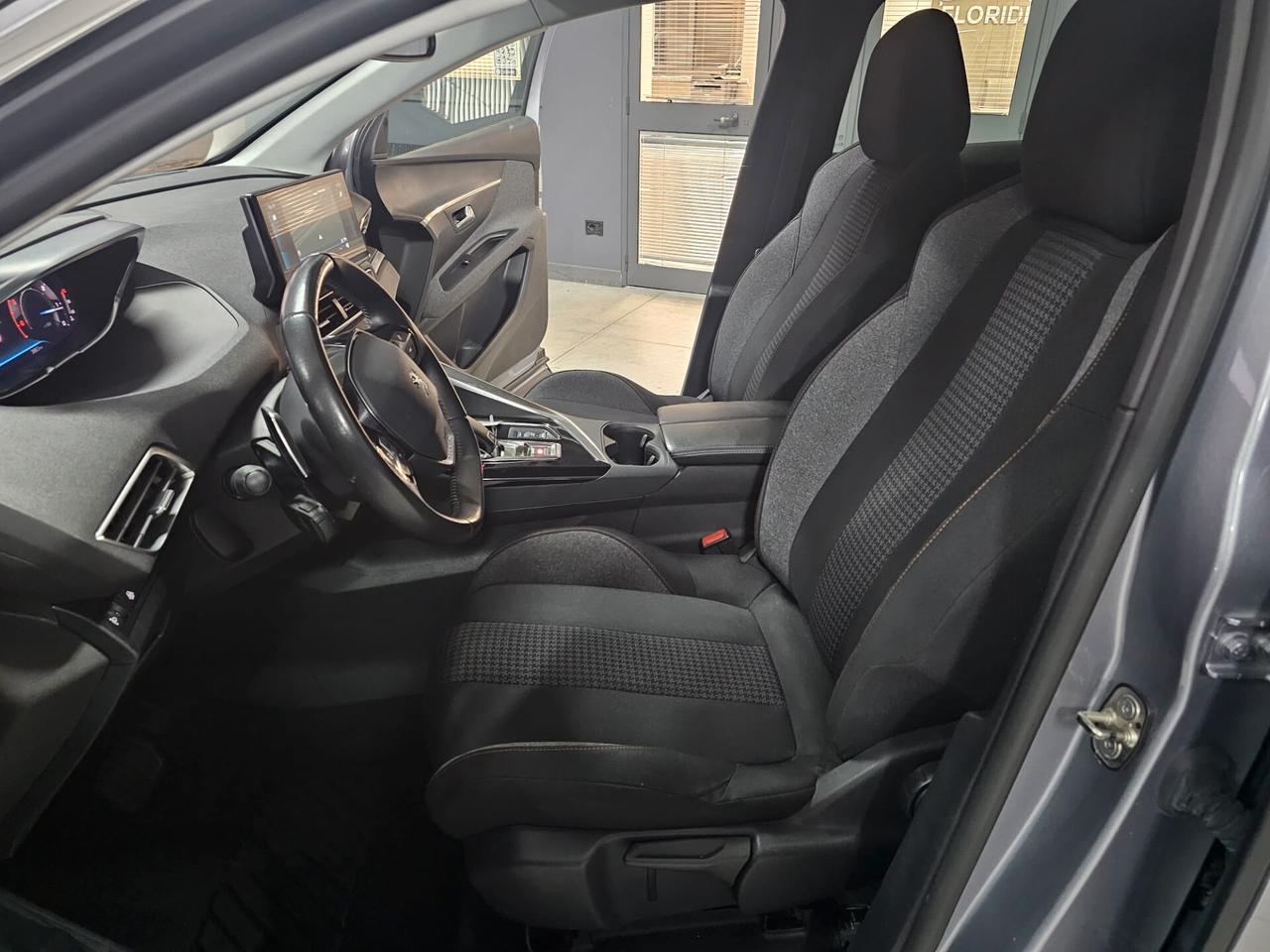 PEUGEOT 3008 1.5HDI 130CV ACTIVE 05/2021