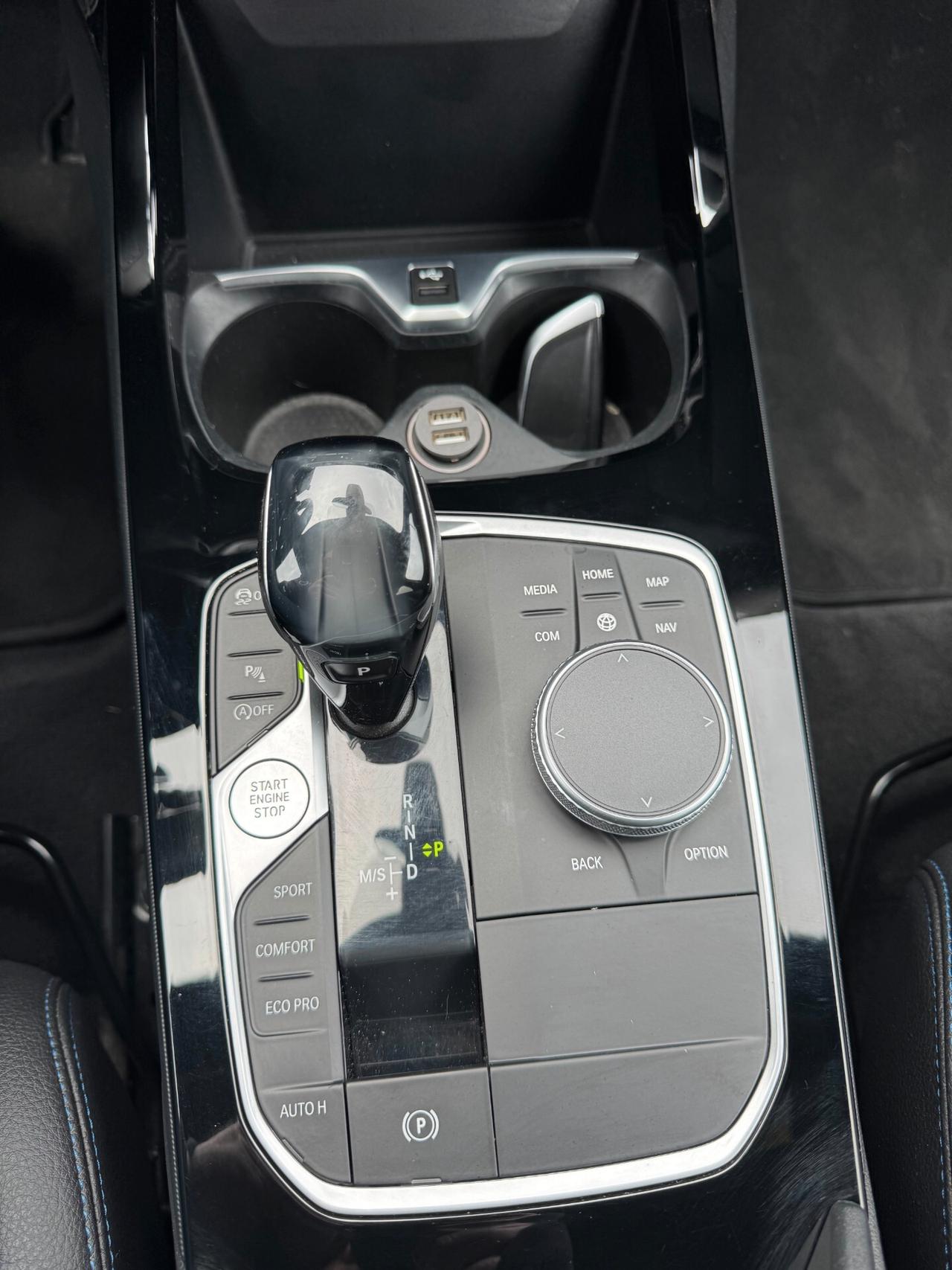 Bmw 118 118d 5p. Msport