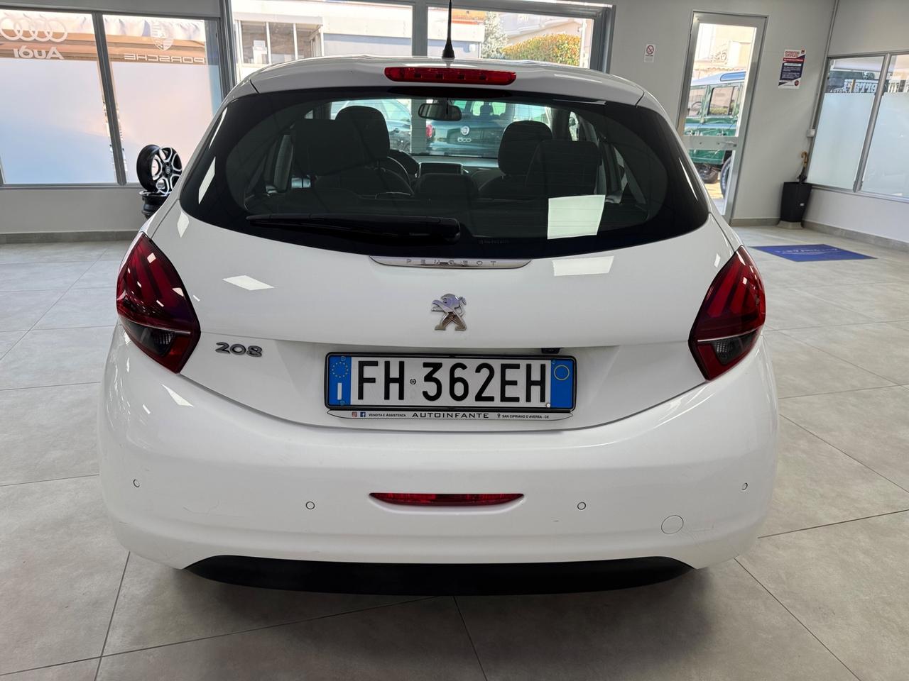 Peugeot 208 BlueHDi 75 5 porte Allure
