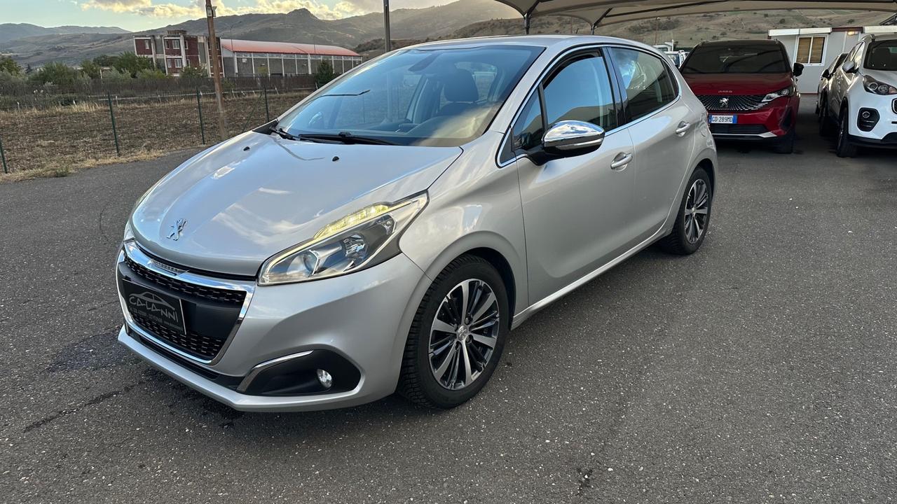 Peugeot 208 BlueHDi 75 5 porte Allure
