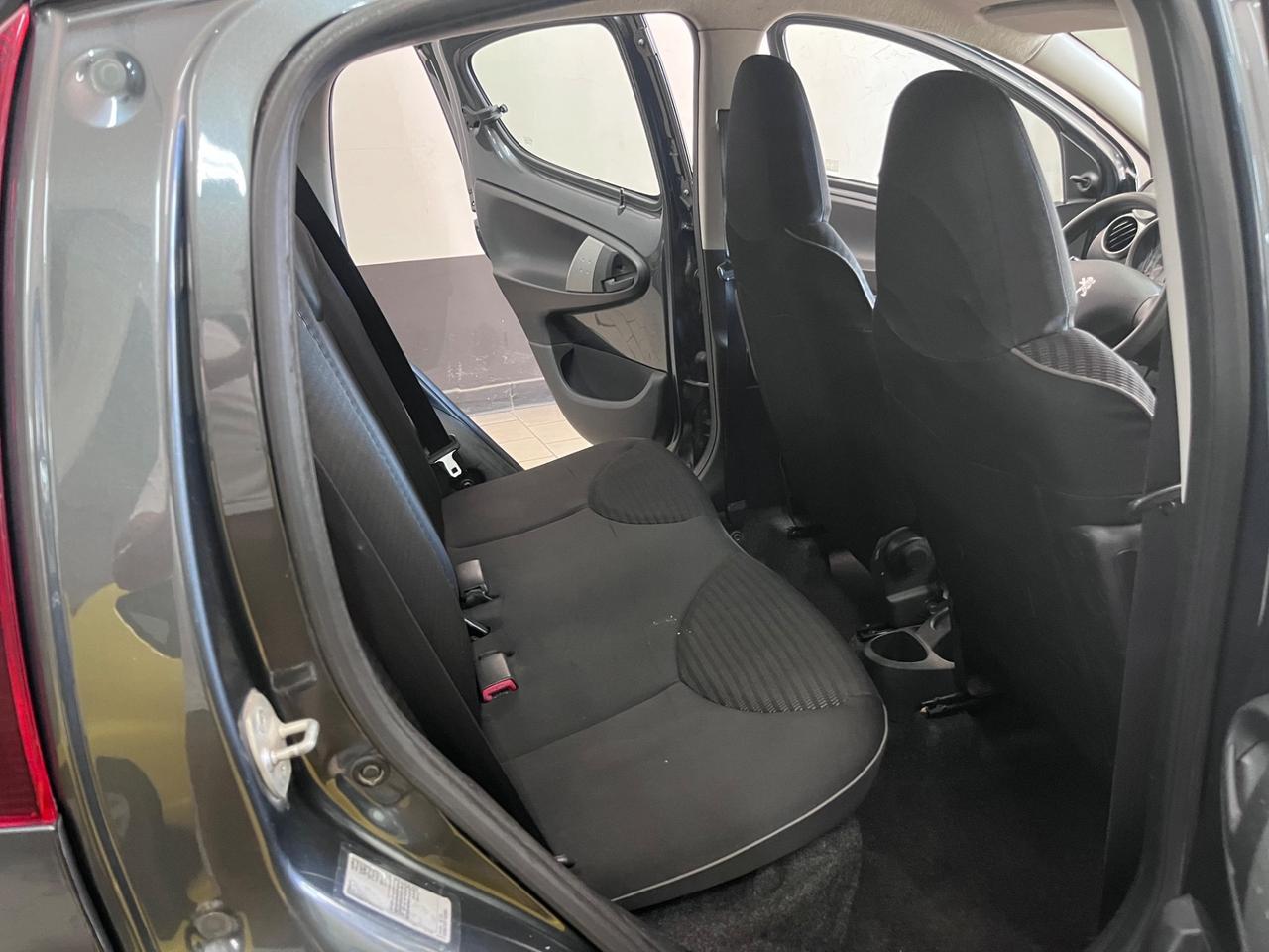 Peugeot 107 1.0 68CV 5p optional 2012