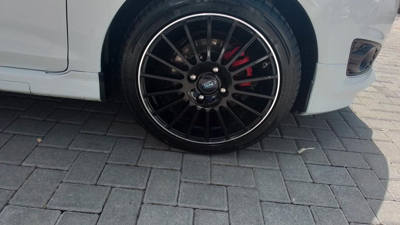 Ford Fiesta 1.5 TDCi 75CV 3 porte ST-Line