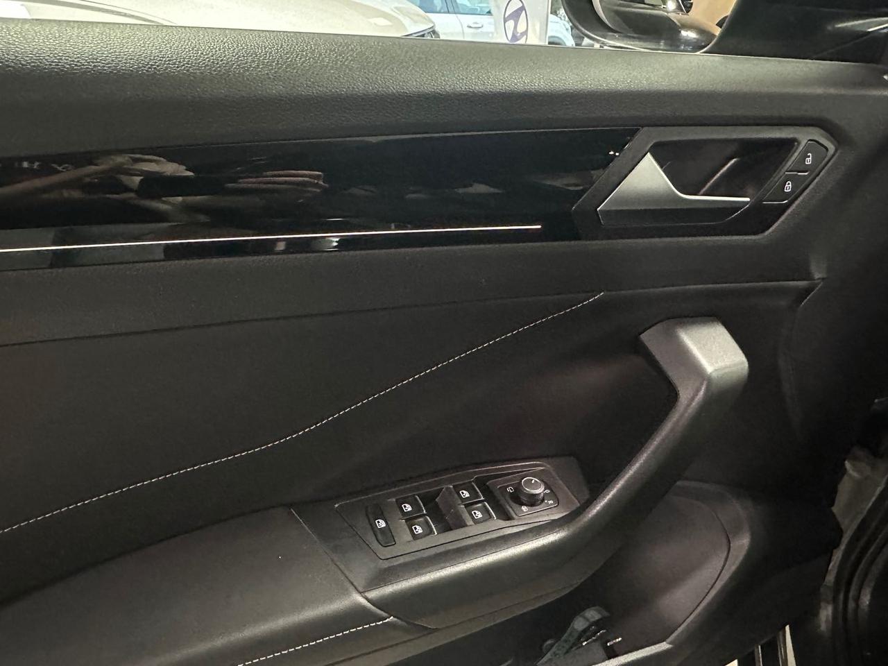 Volkswagen T-Roc R Line 4 Motion 2.0 TDI #9463