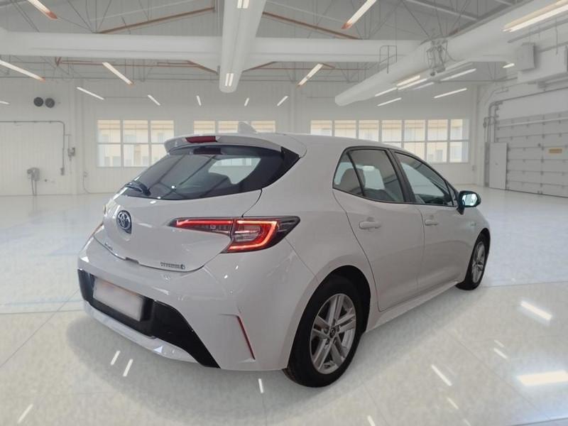 TOYOTA COROLLA 1.8 HYBRID BUSINESS 5 PORTE BERLINA