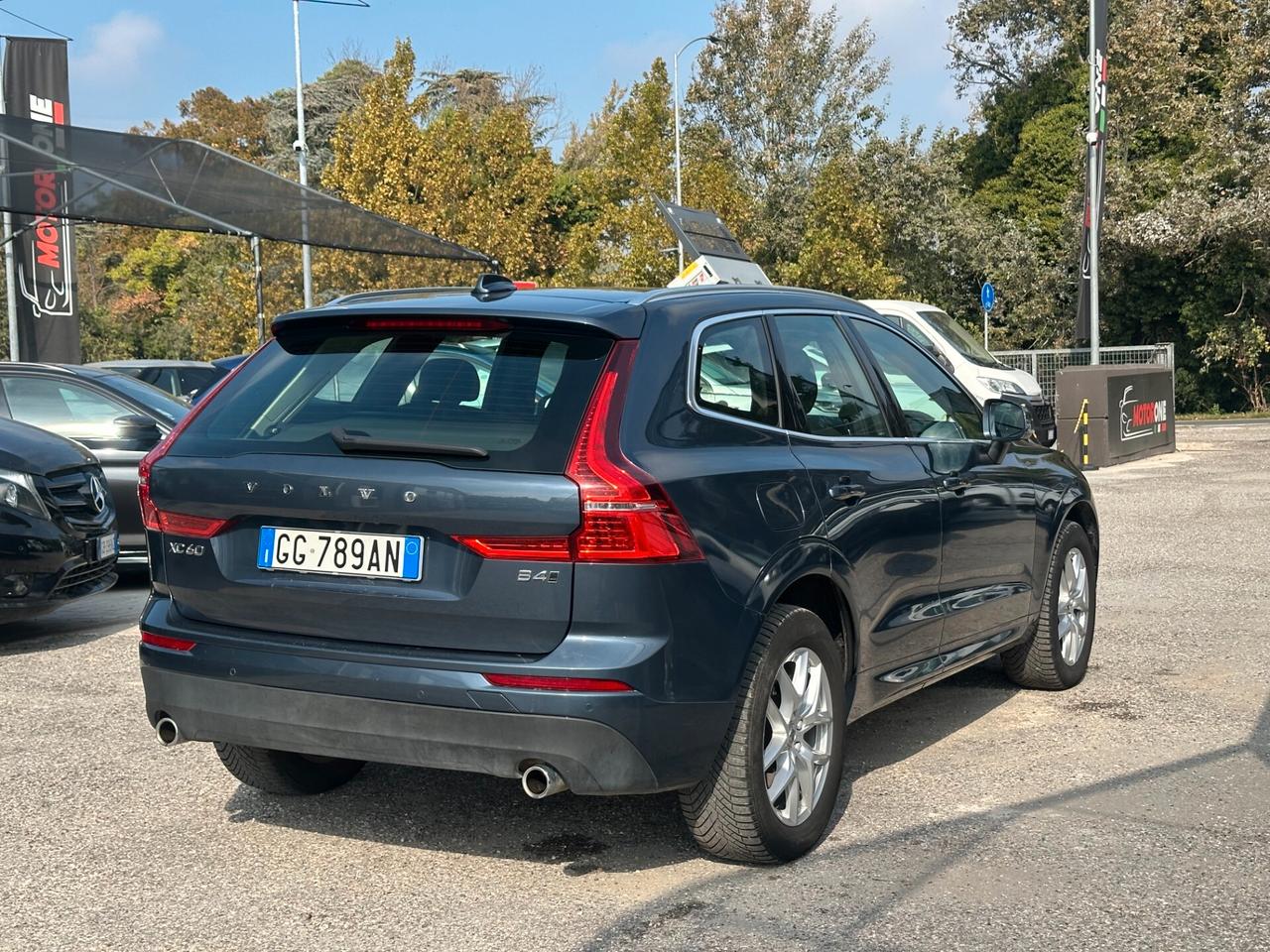 Volvo XC 60 B4 (d) AWD Geartronic Momentum Pro