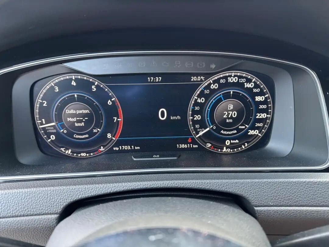 Volkswagen Golf 1.5 TSI ACT 5p. Sport R-line
