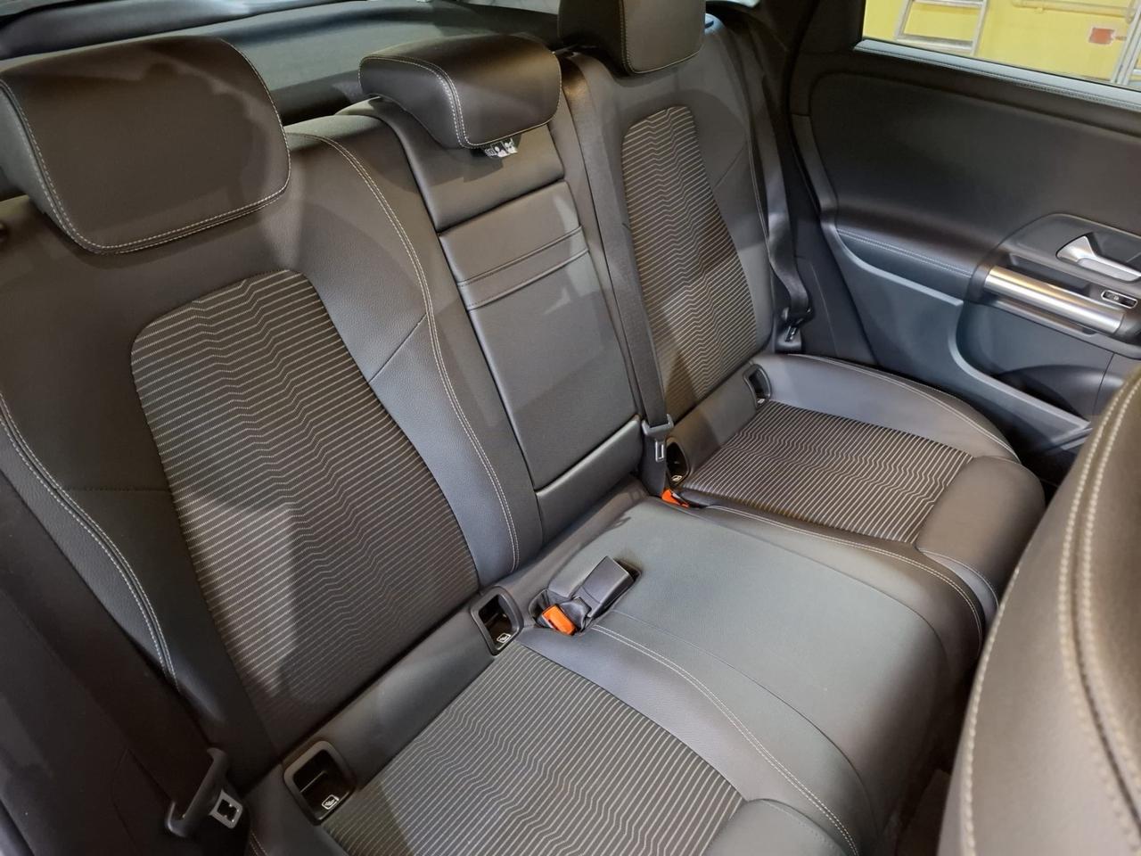 Mercedes-benz B 180 d Automatic Premium full optional