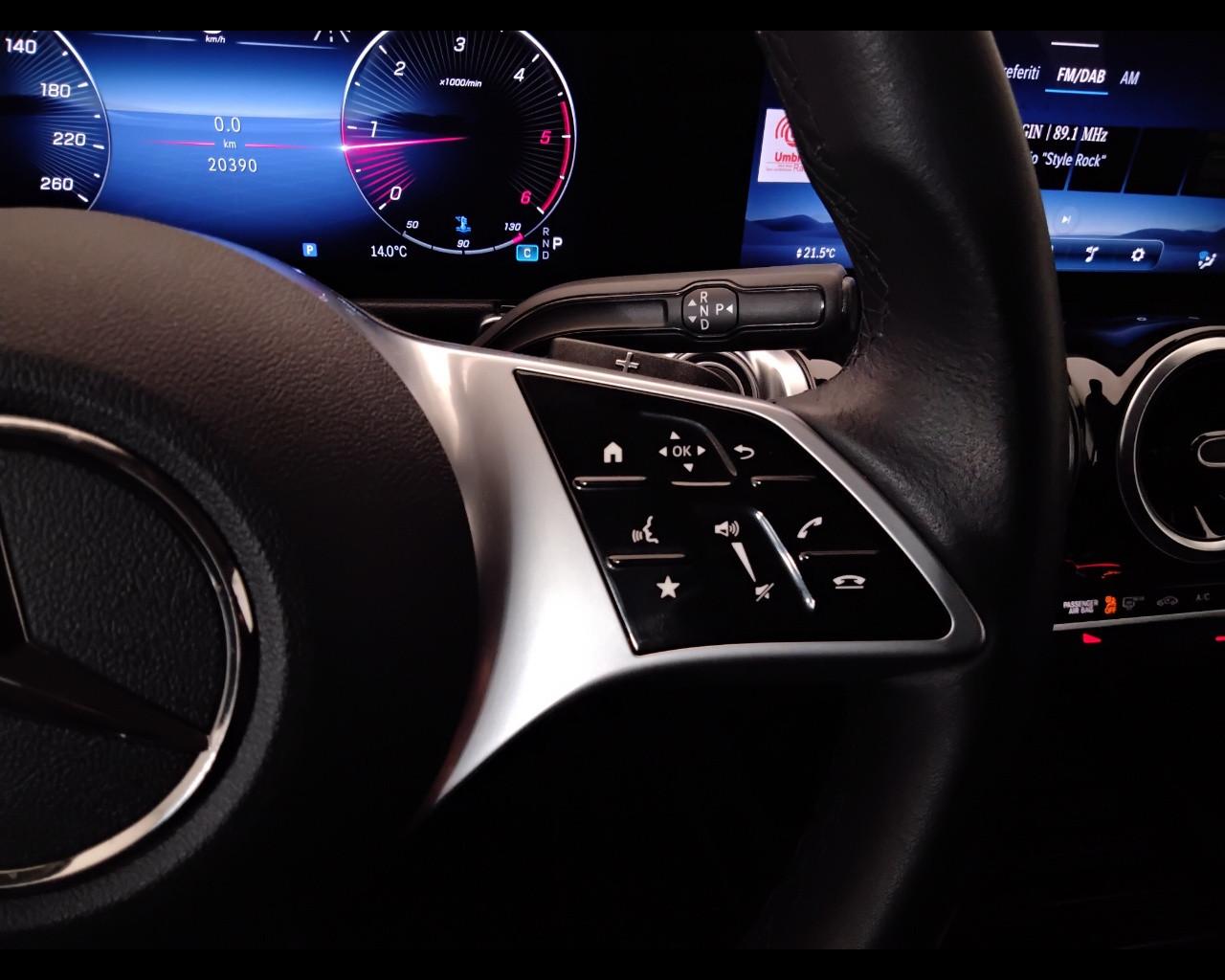 Mercedes-Benz GLB - X247 2023 - GLB 180 d Progressive Advanced auto