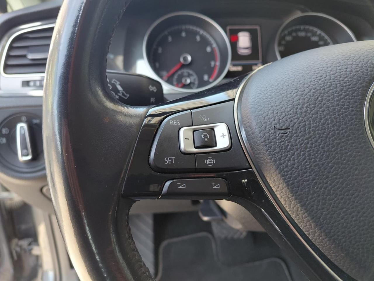 Volkswagen Golf Business 1.5 TGI BlueMotion #10224