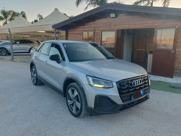 Audi Q2 35 TDI quattro S tronic Identity Black