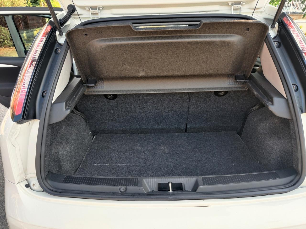 Fiat Punto 1.4 8V 5 porte Natural Power Lounge2015
