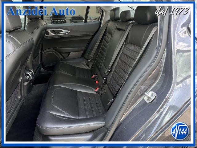 ALFA ROMEO Giulia 2.2 Turbodiesel 210 CV AT8 AWD Q4 Veloce