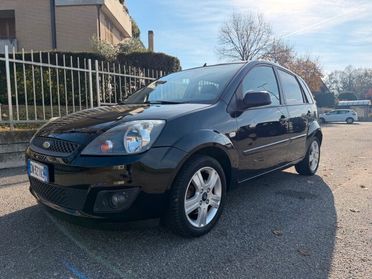 Ford Fiesta 1.2 16V 5p. euro 4 ok neopatentati