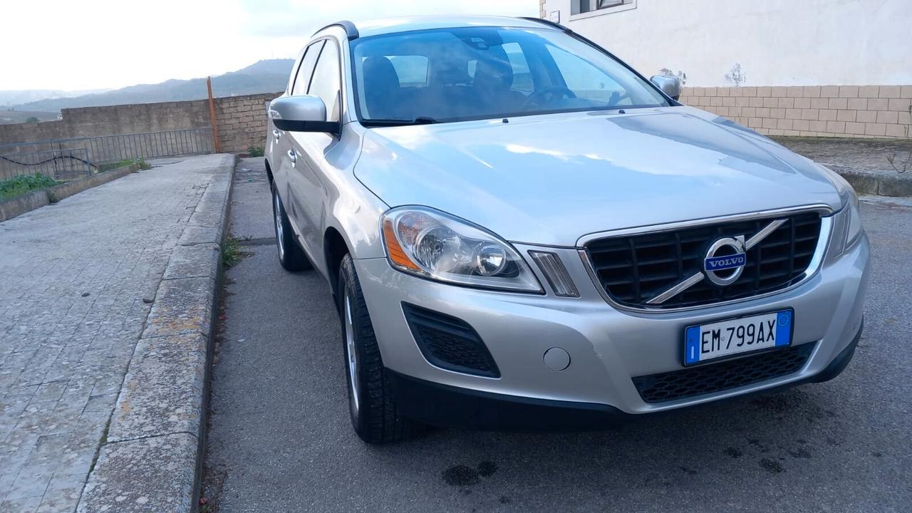 Volvo XC60 D3 2.0 - 2012