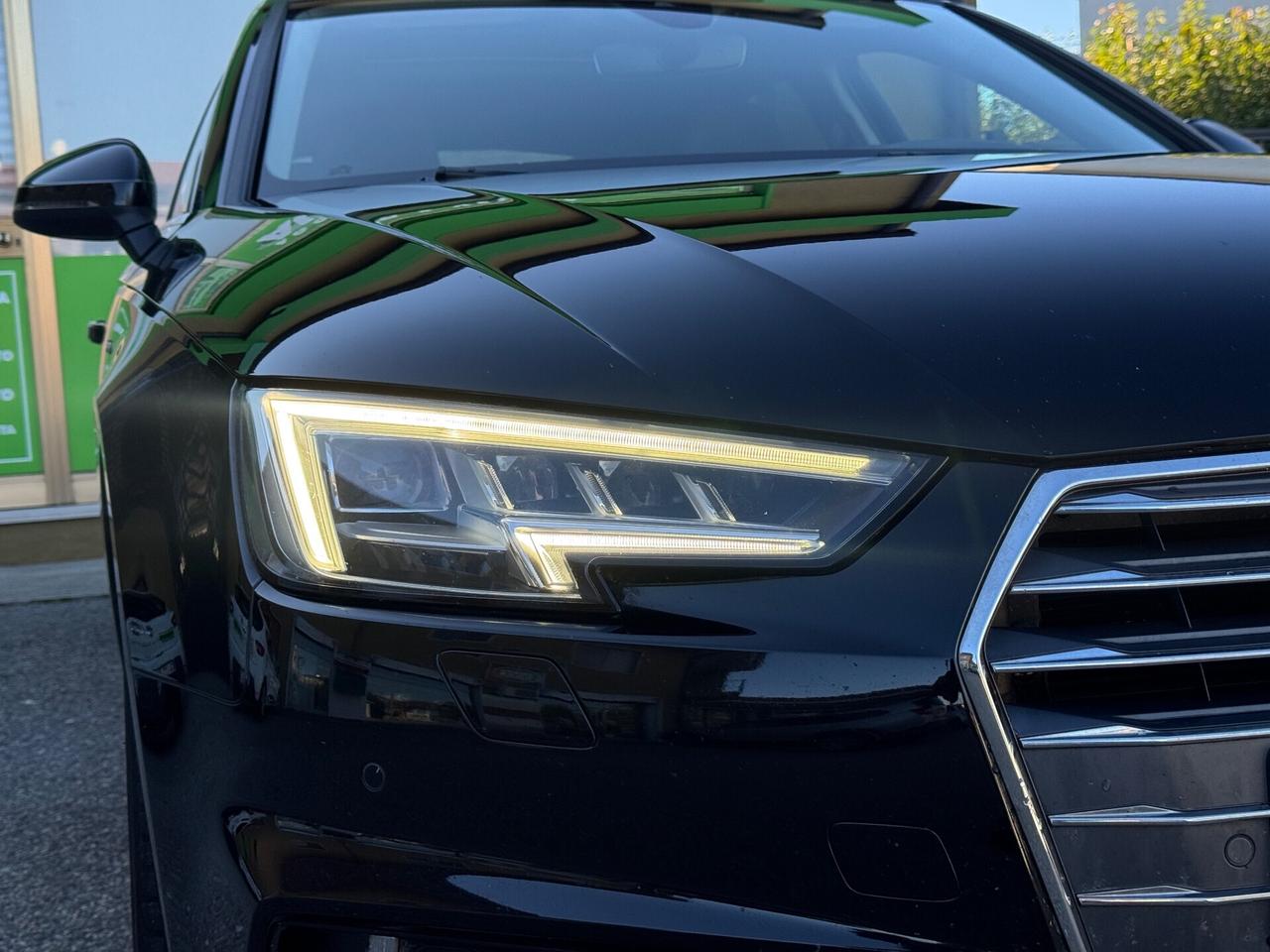 Audi A4 2.0 TDI 150 CV ultra S-Line Sport