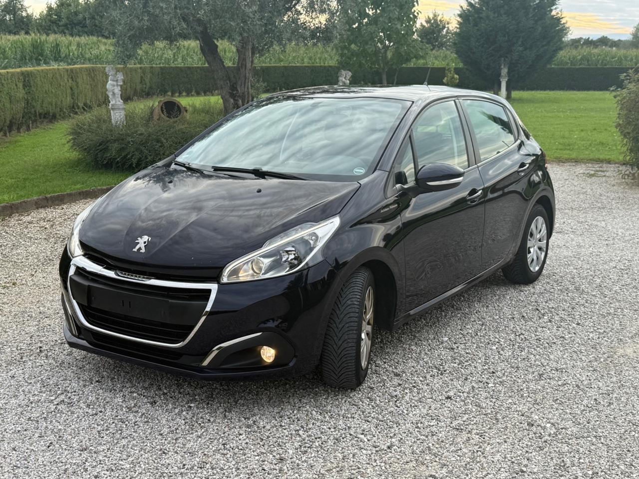 Peugeot 208 PureTech 82 5 porte Active PASSAGGIO INCLUSO