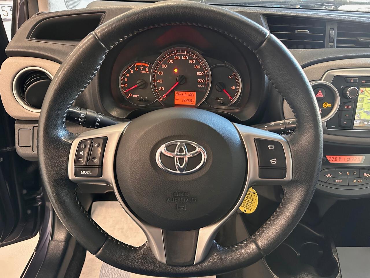 TOYOTA YARIS 1.0 BENZINA 5 PORTE