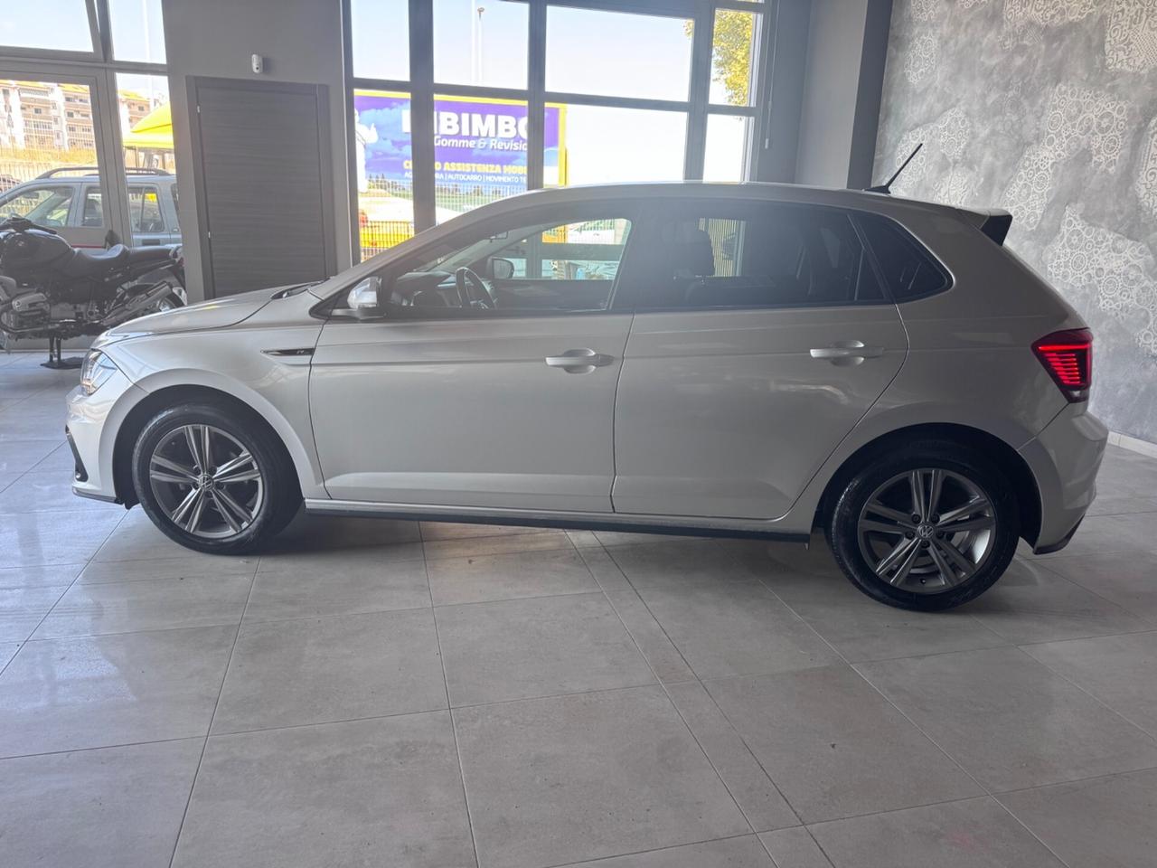 VOLKSWAGEN POLO R-LINE TGI METANO MY2020