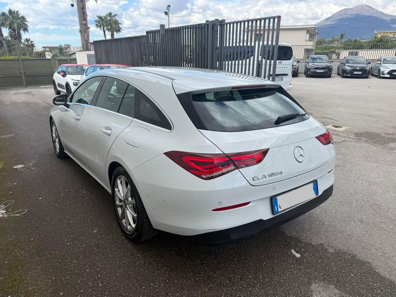 Mercedes-benz CLA 180 d Automatic Shooting Brake Business