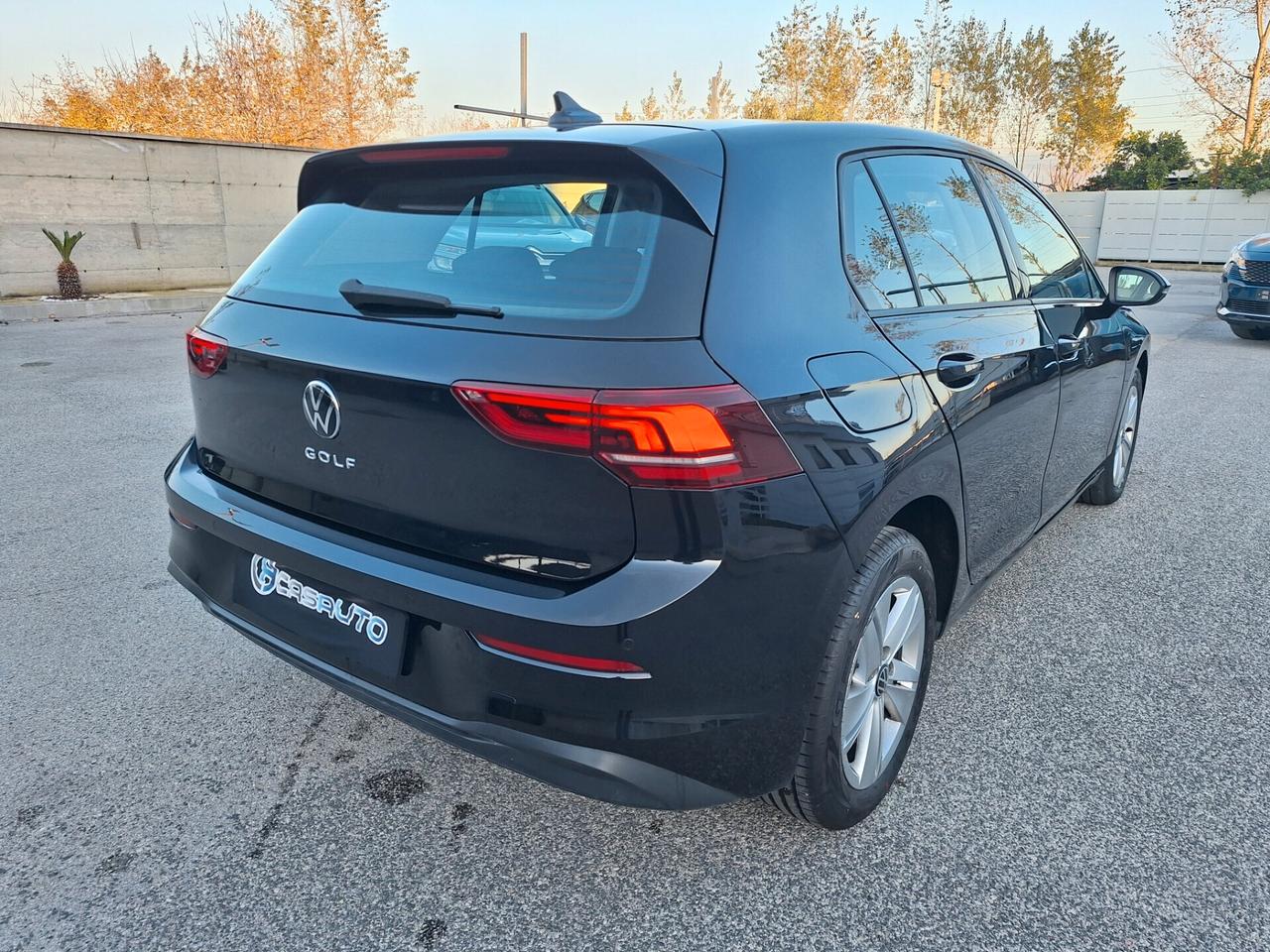 Volkswagen Golf LIFE TDI 115cv DSG NAV+RETROCAM. - 2022