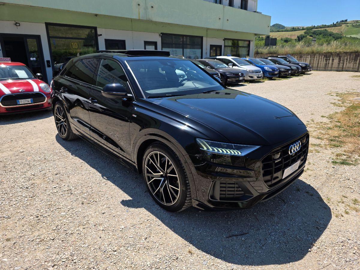AUDI Q8 50TDI MHEV QUATTRO S-LINE TIPTRONIC
