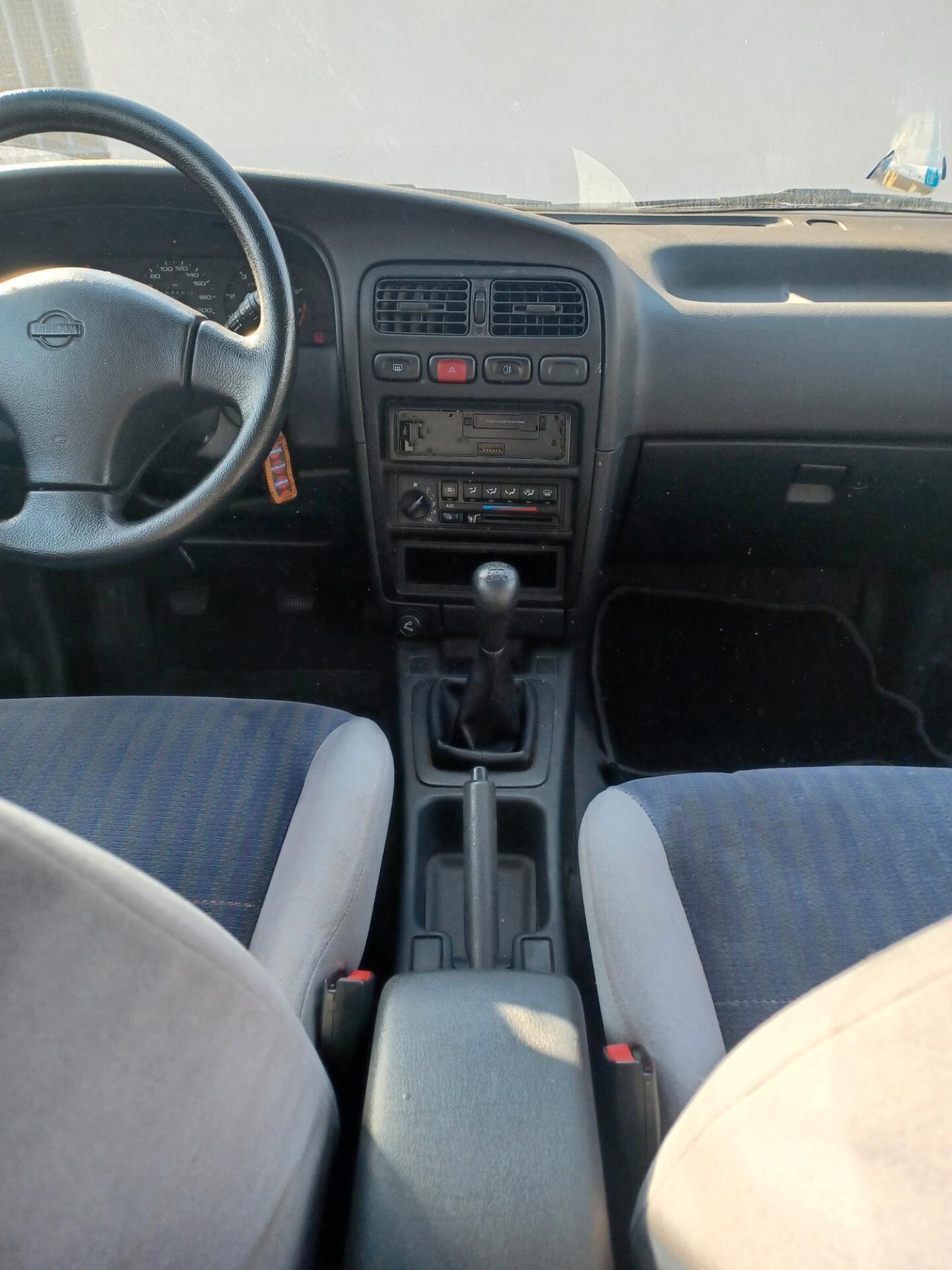 Nissan Primera 1.6i 16V solo 63000 km