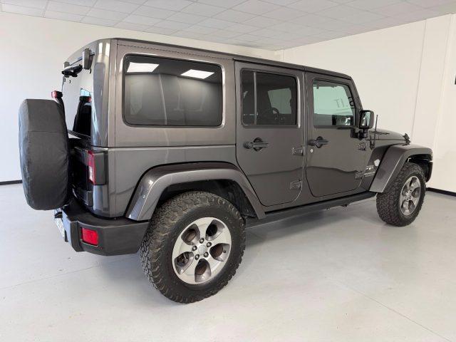 JEEP Wrangler Unlimited 2.8 CRD DPF Sahara Auto E6