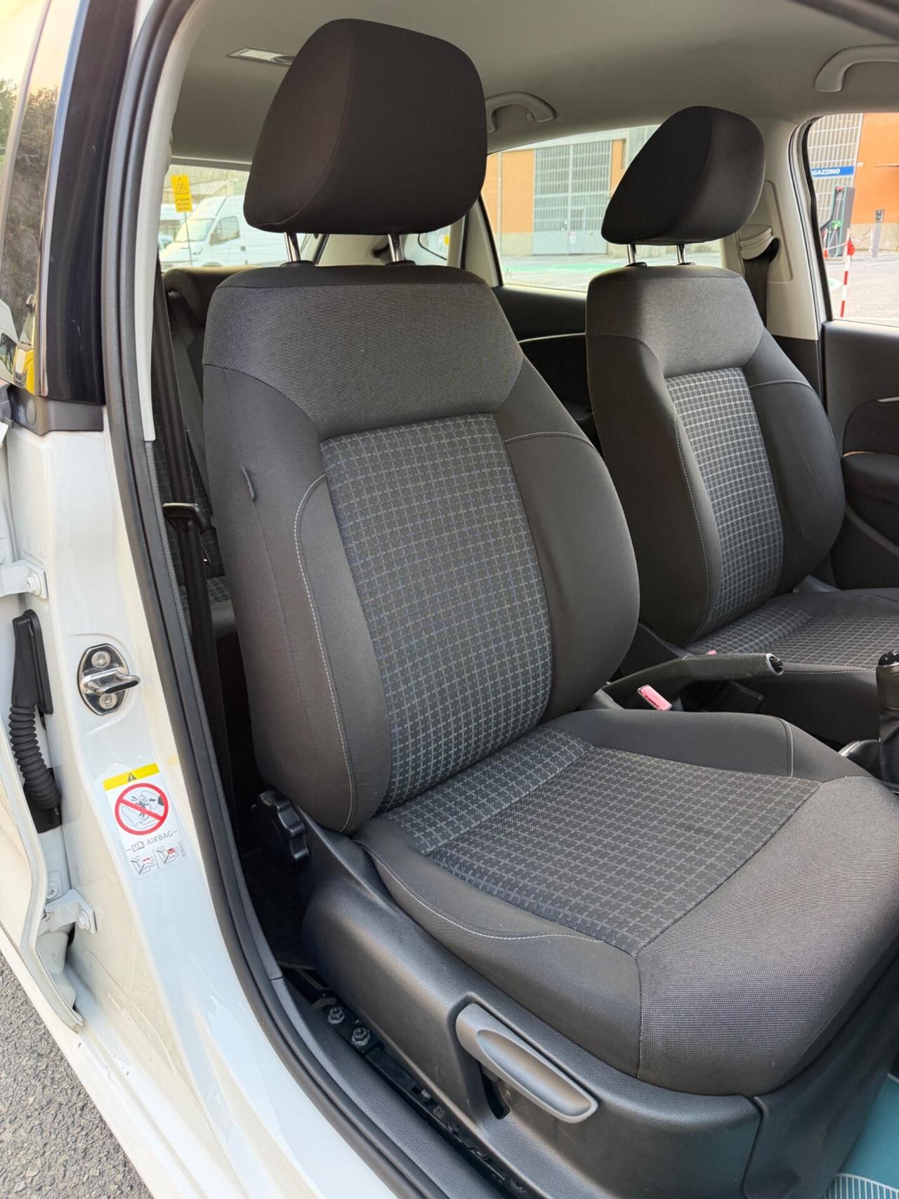 Volkswagen Polo 1.4 TDI 75cv - NEOPATENTATI E6