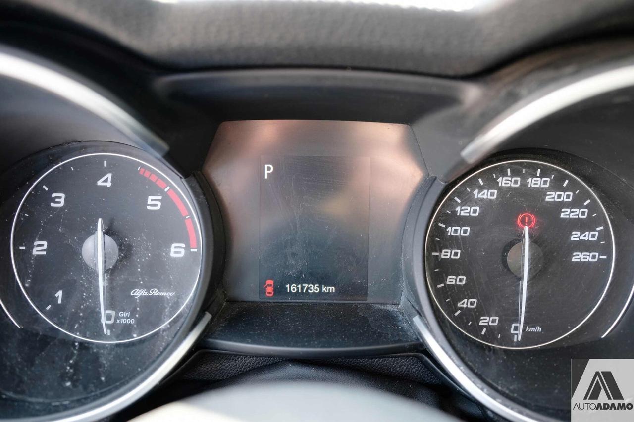 Alfa Romeo Stelvio 2.2 Turbodiesel 180 CV AT8 RWD Executive