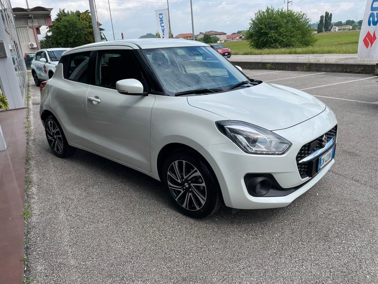 Suzuki Swift 1.2 Hybrid Top
