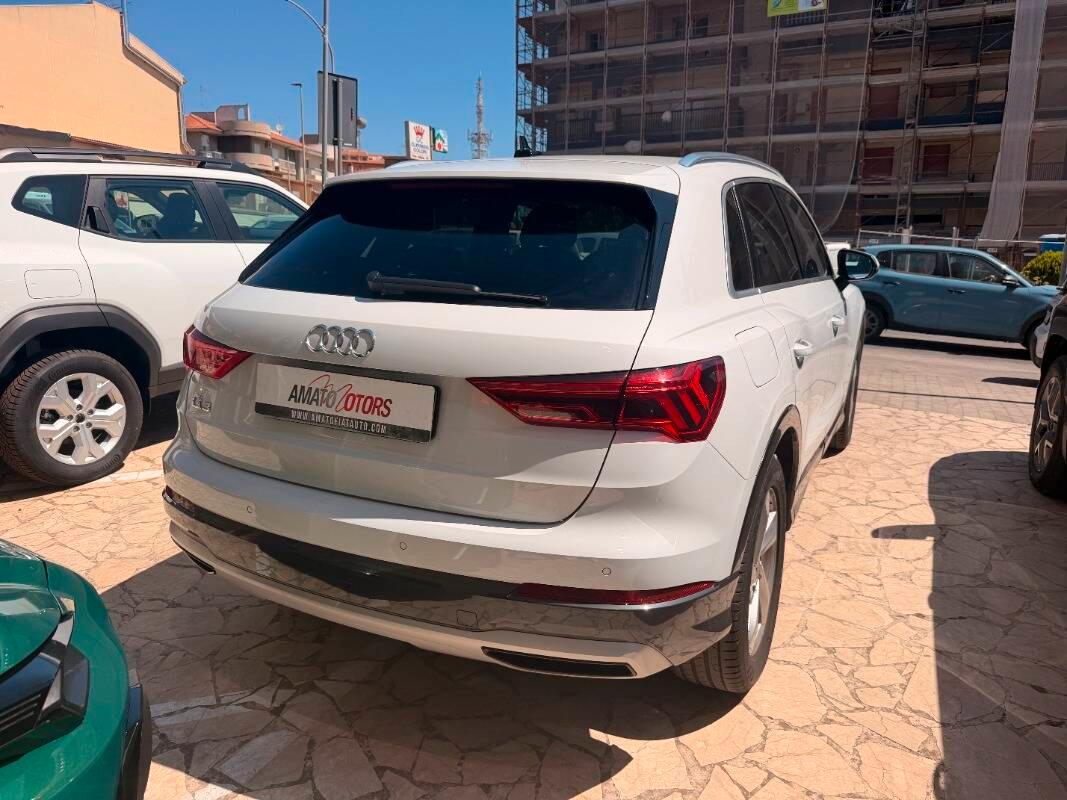 Audi Q3 Audi Q3 3.5 2.0 tdi Business s-tronic