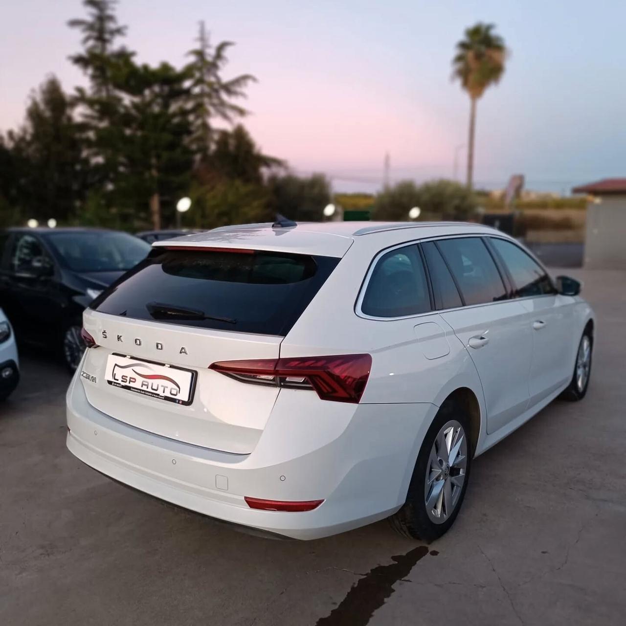 Skoda Octavia 2.0 TDI SW UNICPROPRIET FULL